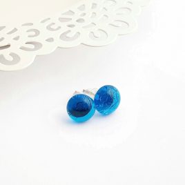 Áttetsző kék üveg pötty fülbevaló - gombocekszerek.hu